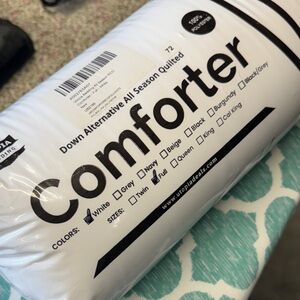 White Comforter - Down Alternative All Season Quilted